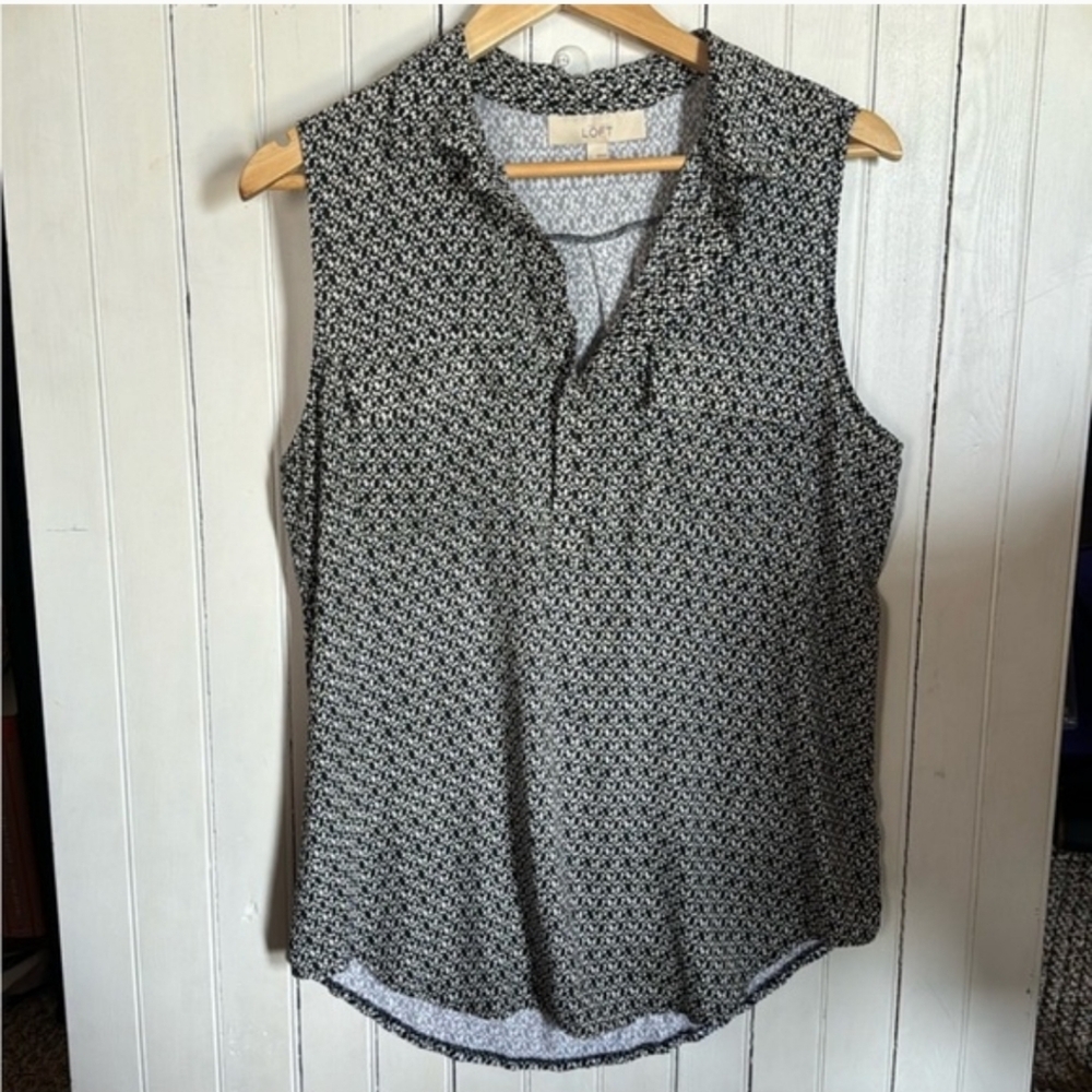 Ann Taylor Loft Sleeveless Pullover Top